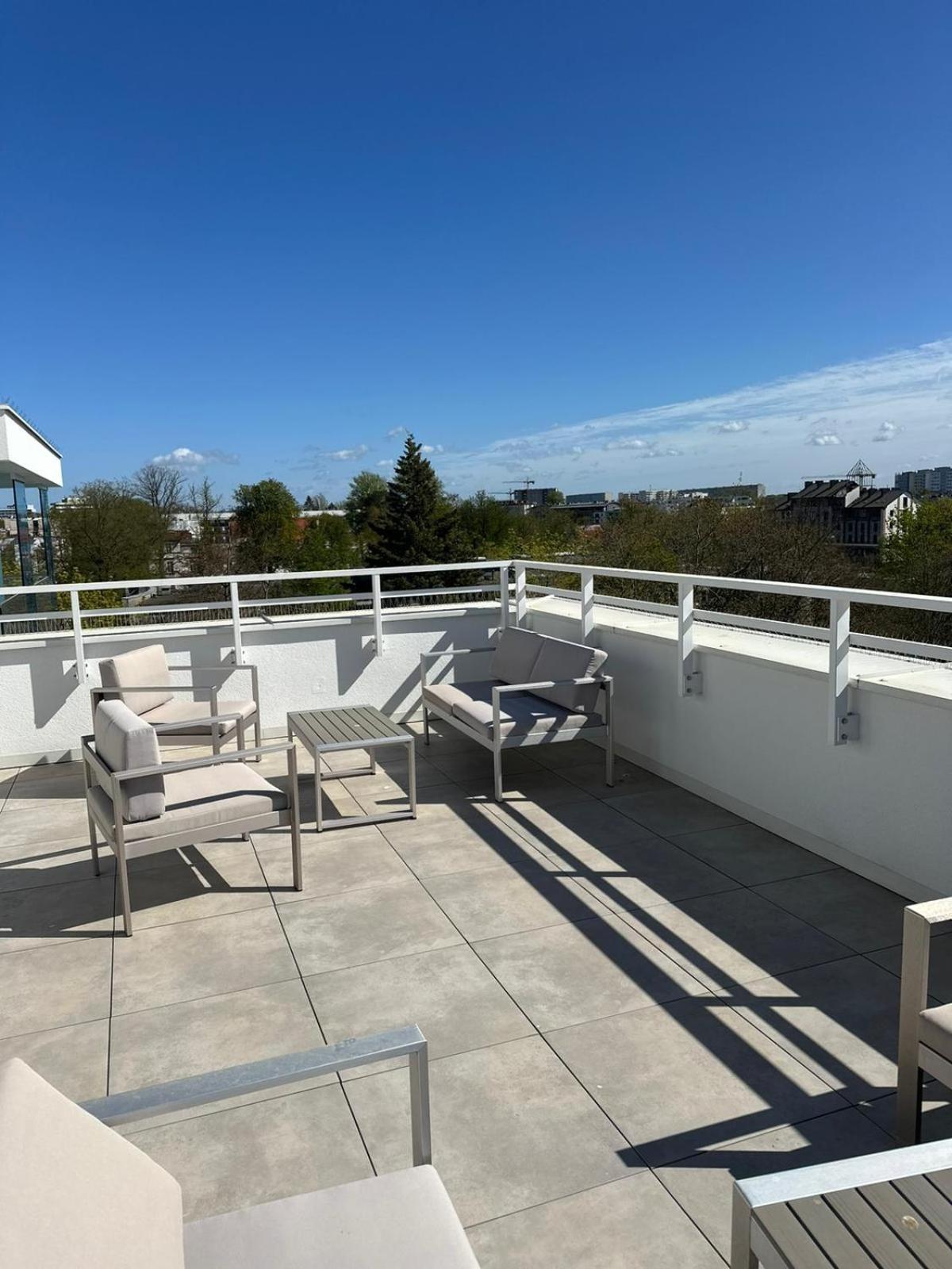 4Summer Kolobrzeg Apartamenty White Blue Sauna & Fitness & Parking 100 Metrow Do Pieknej Szerokiej Piaszczystej Plazy, Wspanialy Widok Z Duzego Tarasu! 100 Meter Zu Einem Schoenen Breiten Sandstrand, Herrliche Aussicht Von Einer Grossen Terrasse! Esterno foto